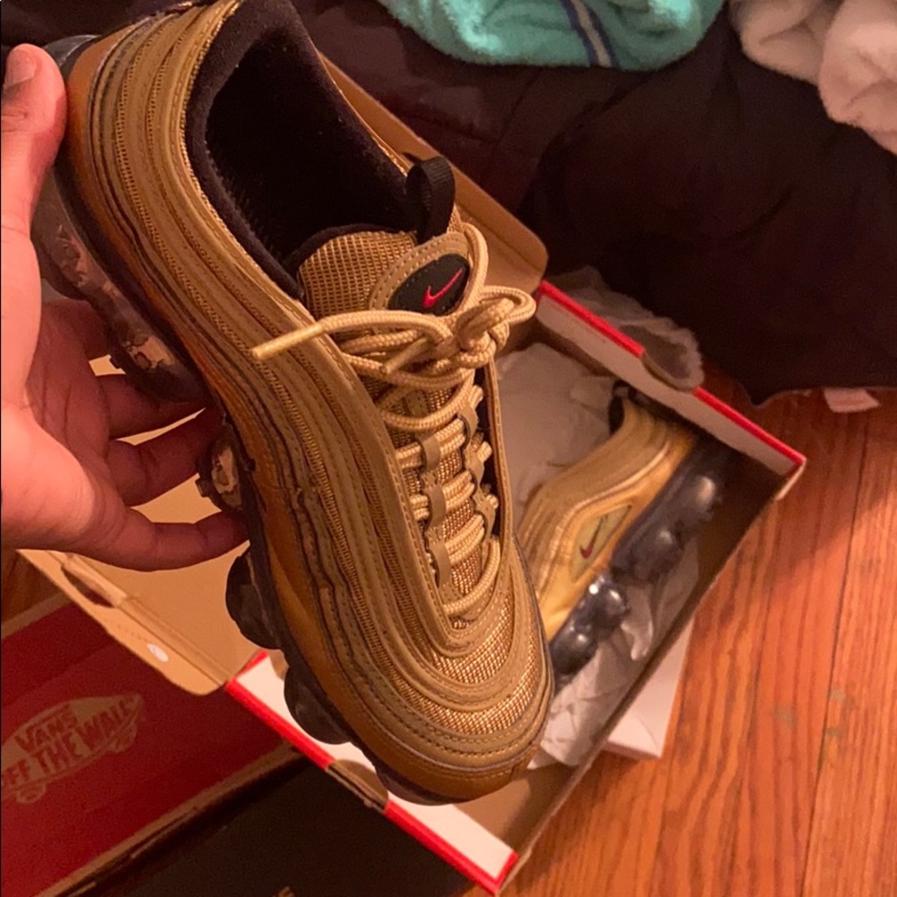 Gold Vapormax